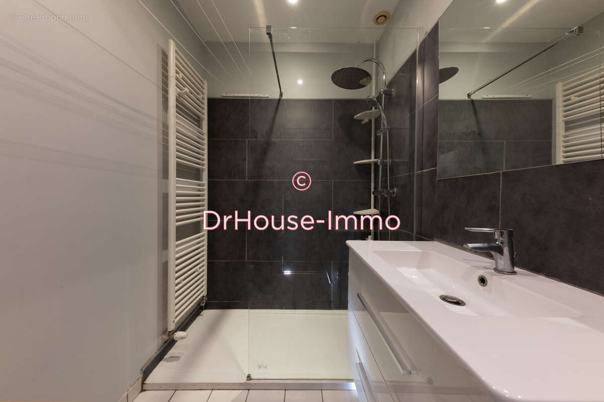 Maison à DAMPIERRE-EN-YVELINES