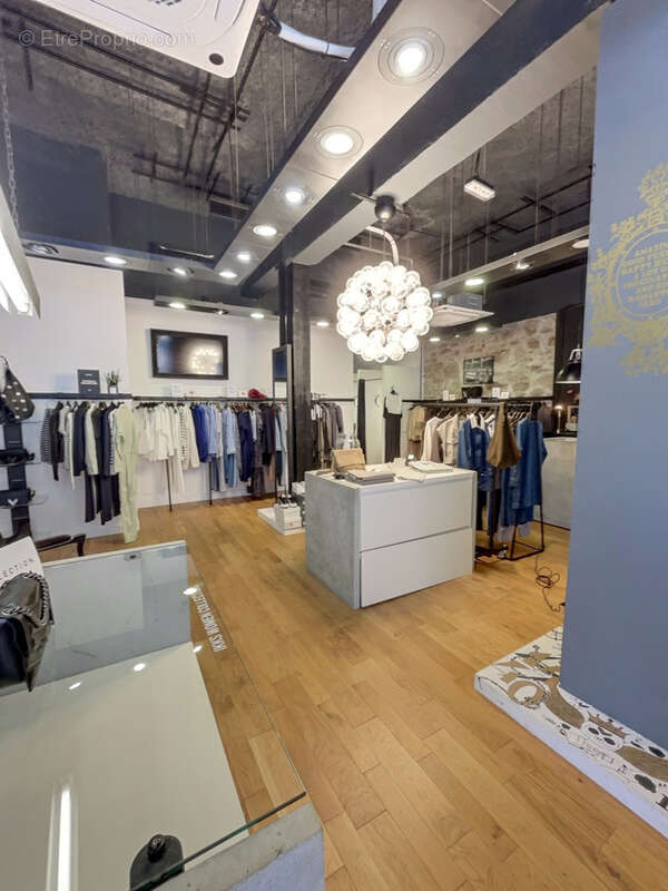 Commerce à SAINT-RAPHAEL