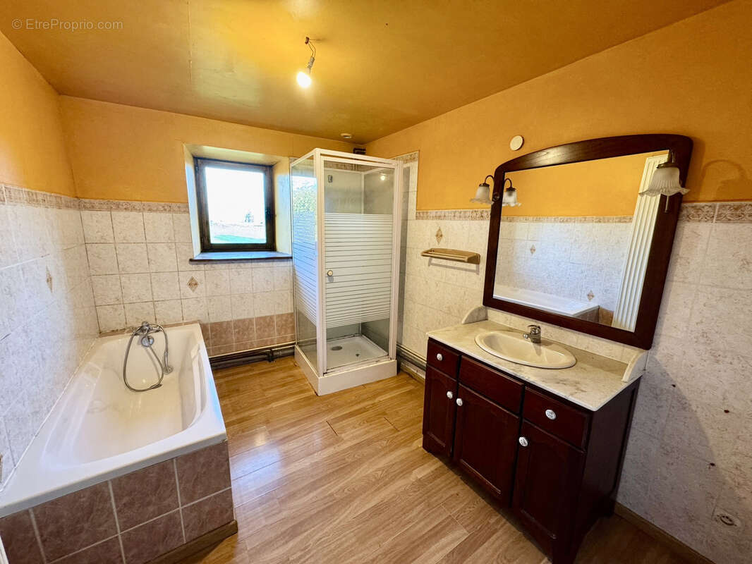 Maison à VILLERSEXEL