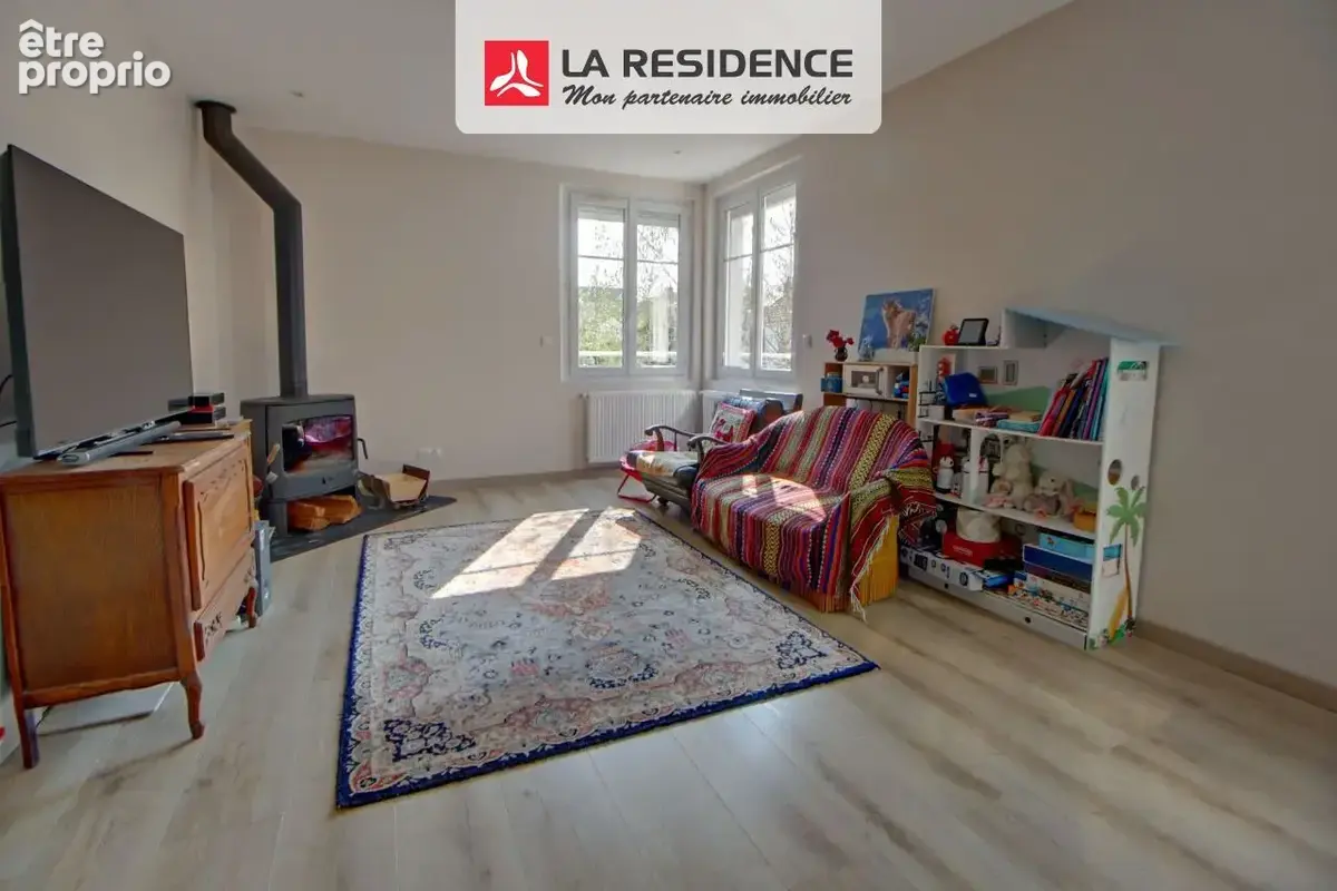 Maison 5 pièces 96 m² à vendre à Les Clayes-Sous-Bois (78340) - photo 3