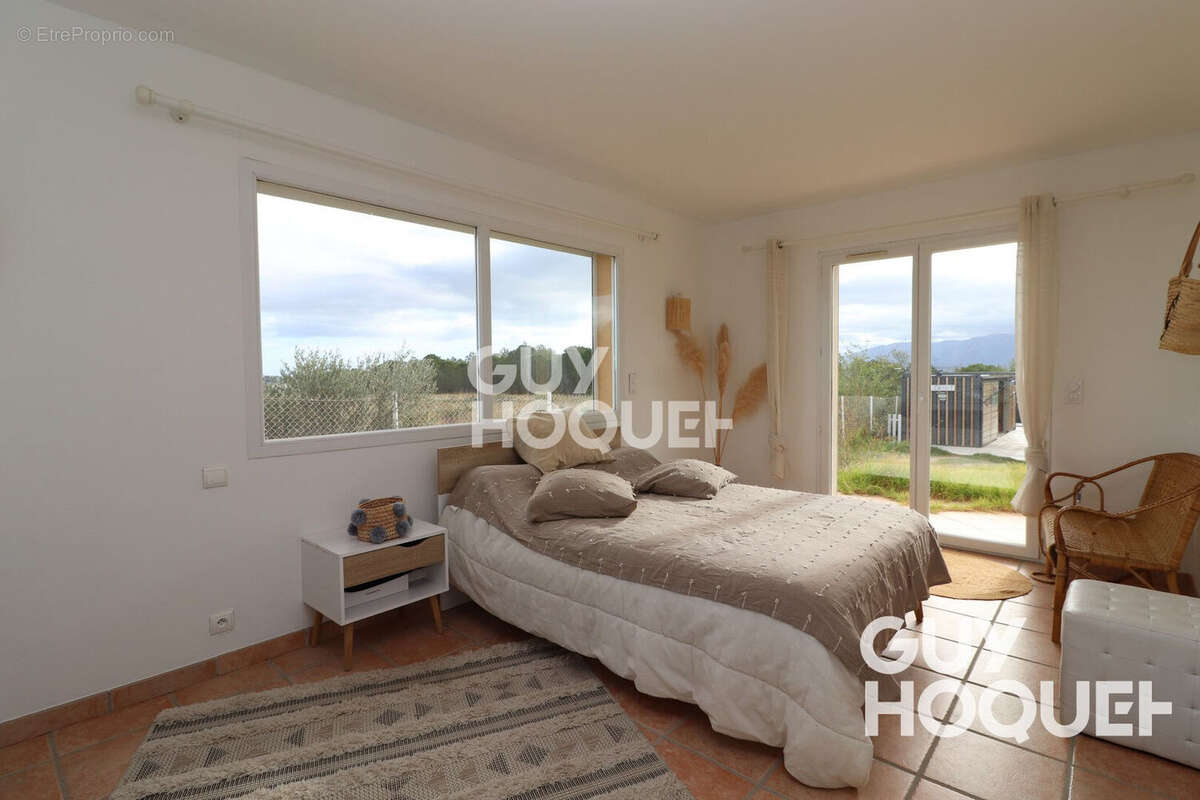 Maison à VILLENEUVE-DE-LA-RAHO