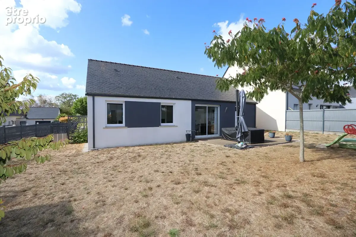 TRIGNAC - Maison récente de plain-pied 4 pièces - 2 chambres -  jardin - garage - photo 13