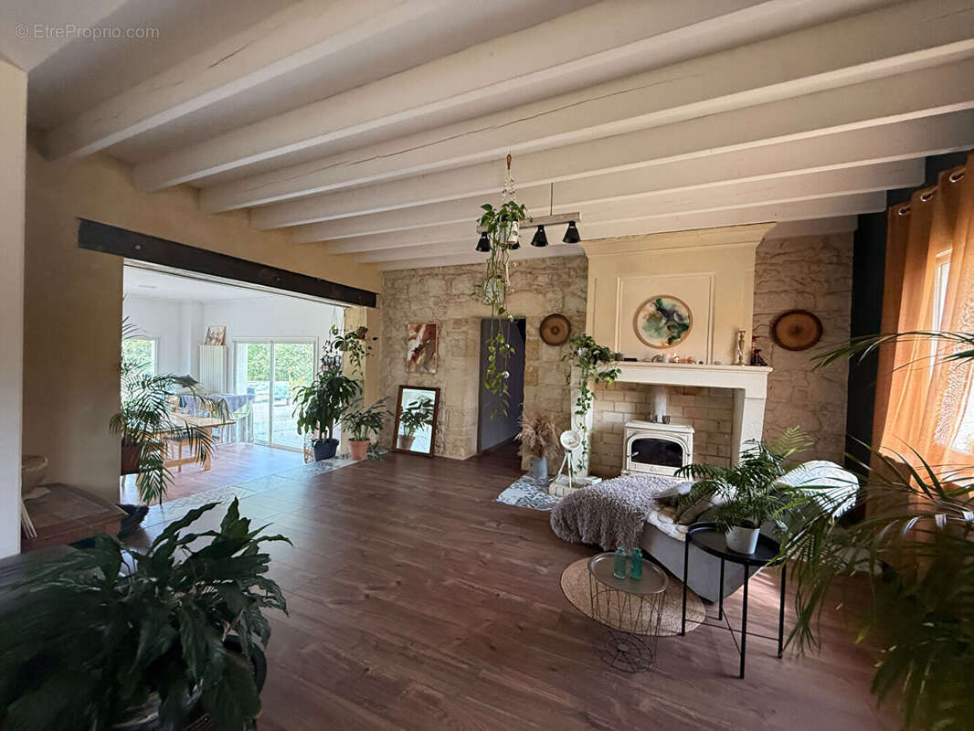 Maison à SAINT-MARTIN-DE-LAYE