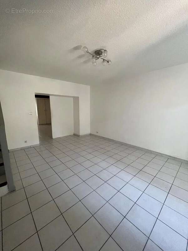 L'agence via immobilier vous propose :a gignac la nerthe  ra - photo 13