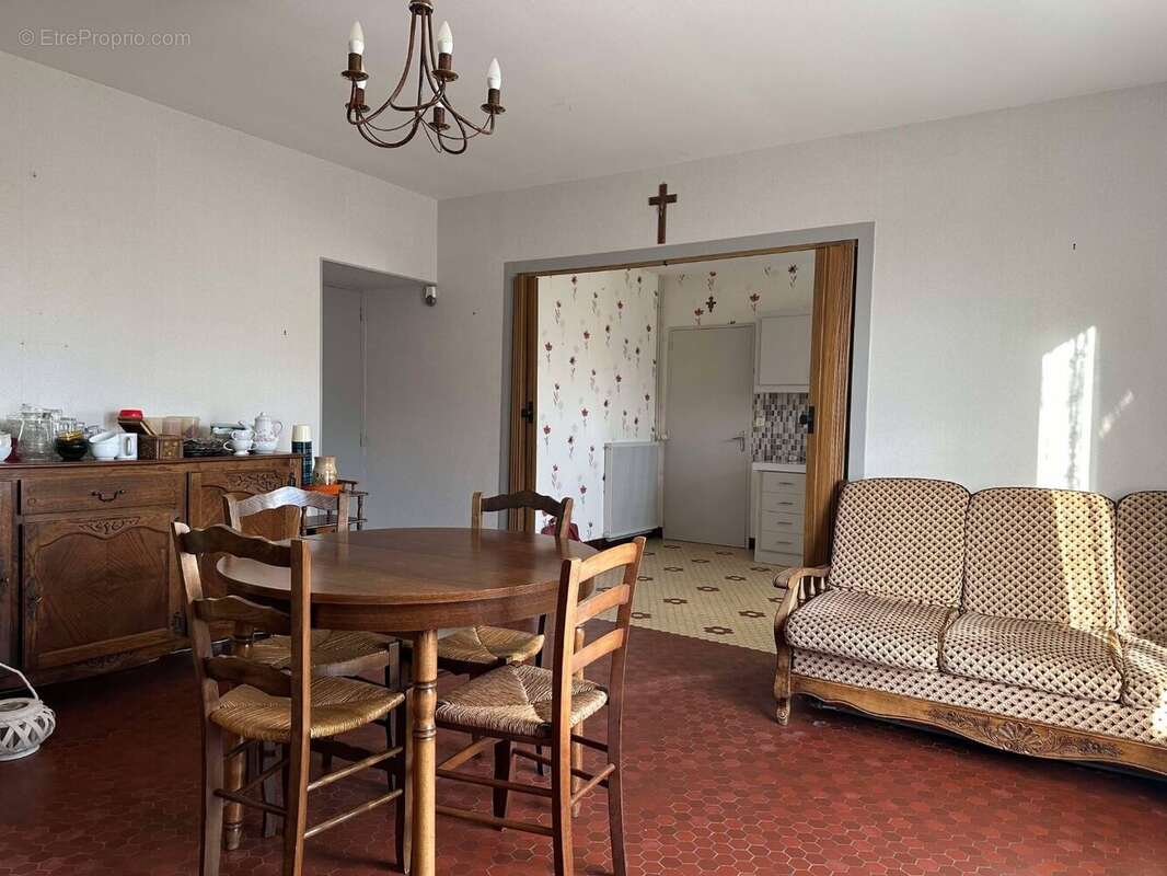 Maison à SAINT-LEZIN