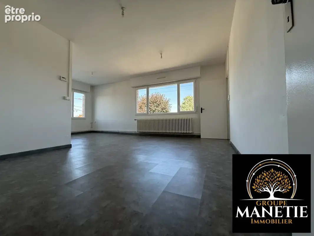 Appartement 4 pièces 114 m² à vendre à Brebieres (62117) - photo 2