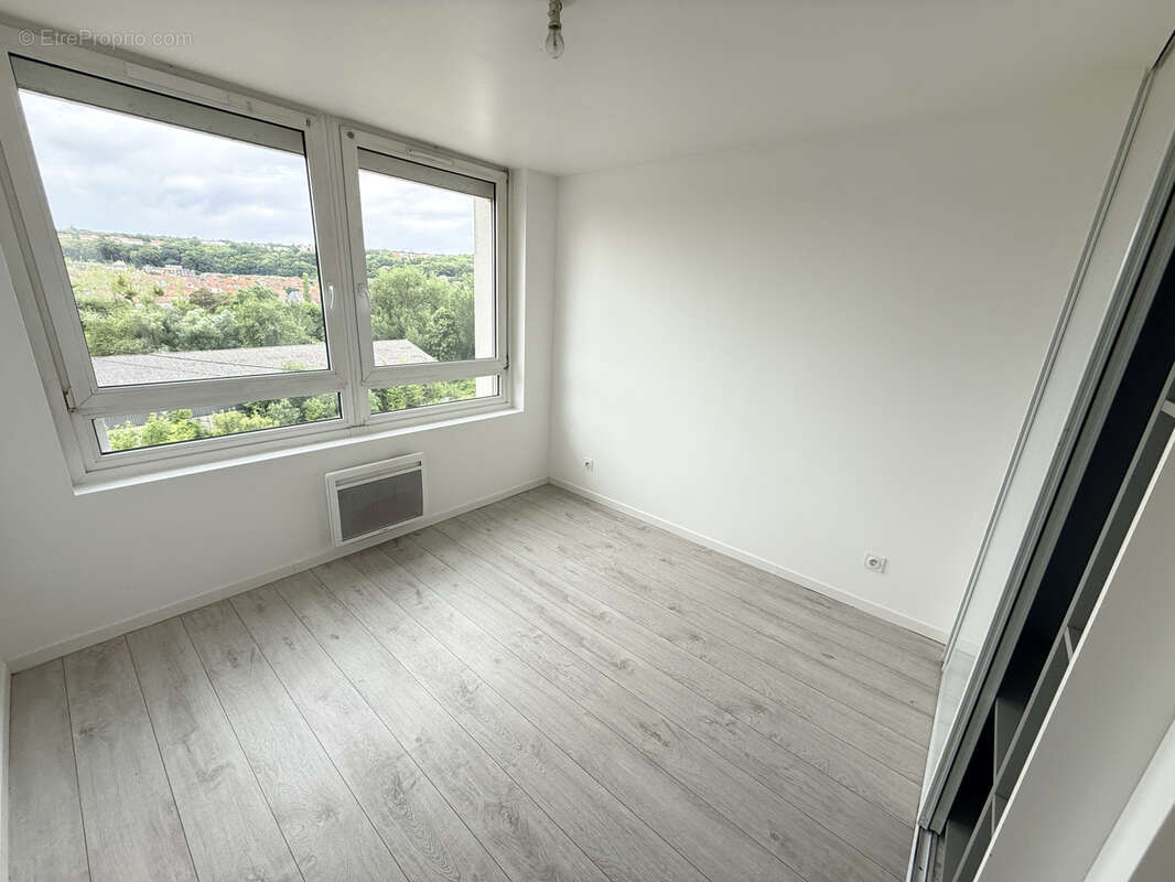 Appartement rénové F4 - photo 5