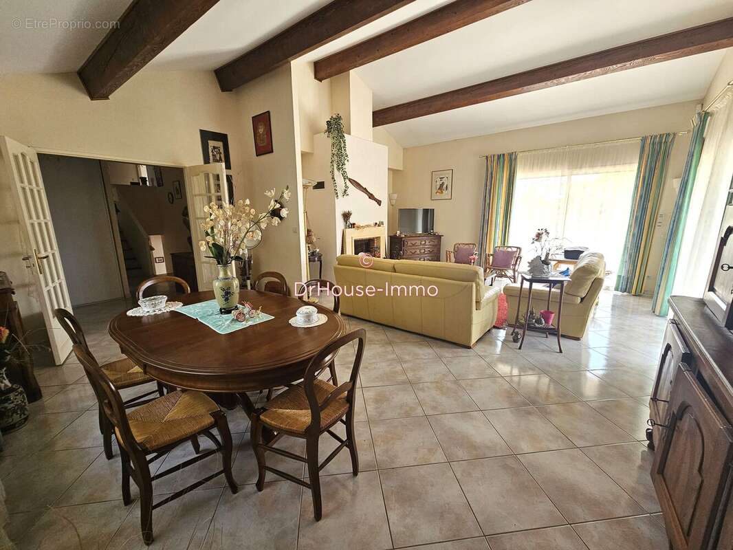 Maison 130 m² à Saint-Loup-Cammas  - photo 4