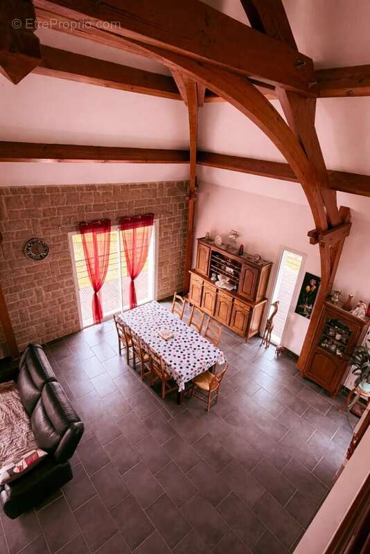 Maison à SAINT-AGNANT-DE-VERSILLAT