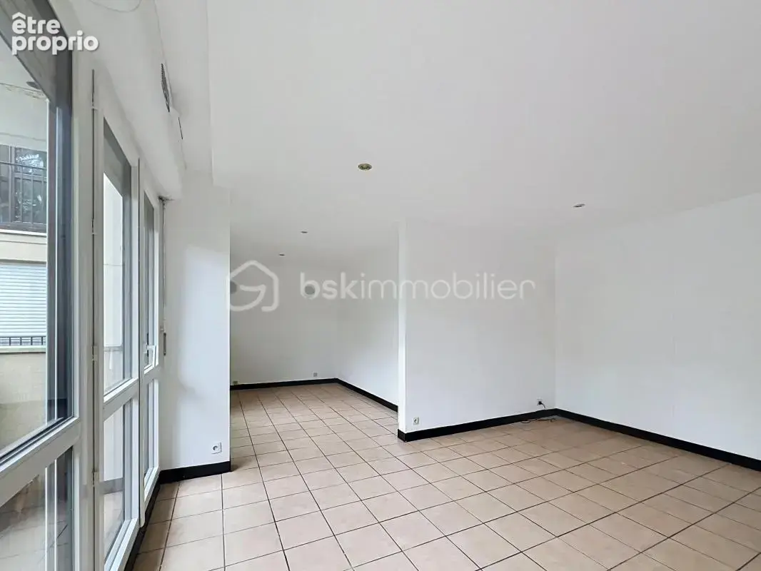 Appartement 4 pièces 75 m2 avec balcon, 2 parkings et cave –  Ris-Orangis - photo 3