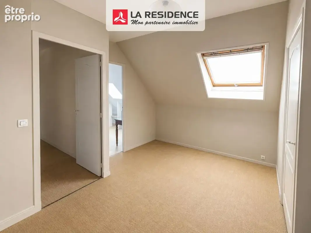 Maison 114 m² à Bazemont  - photo 7
