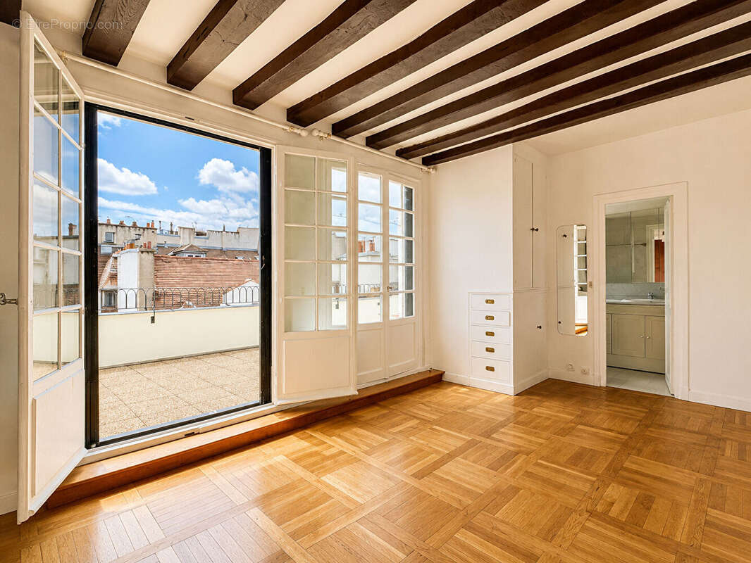 PARIS IV - Ile Saint-Louis - Duplex au dernier étage avec terrasse - photo 3