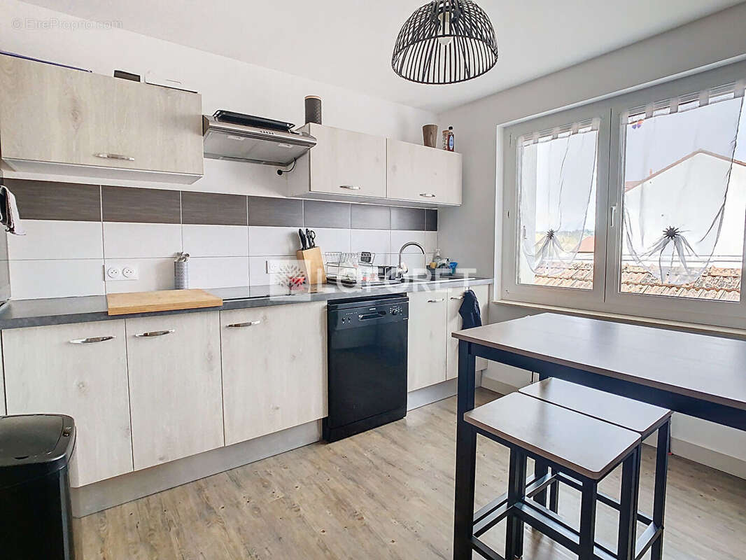 Appartement à NEUFCHATEAU