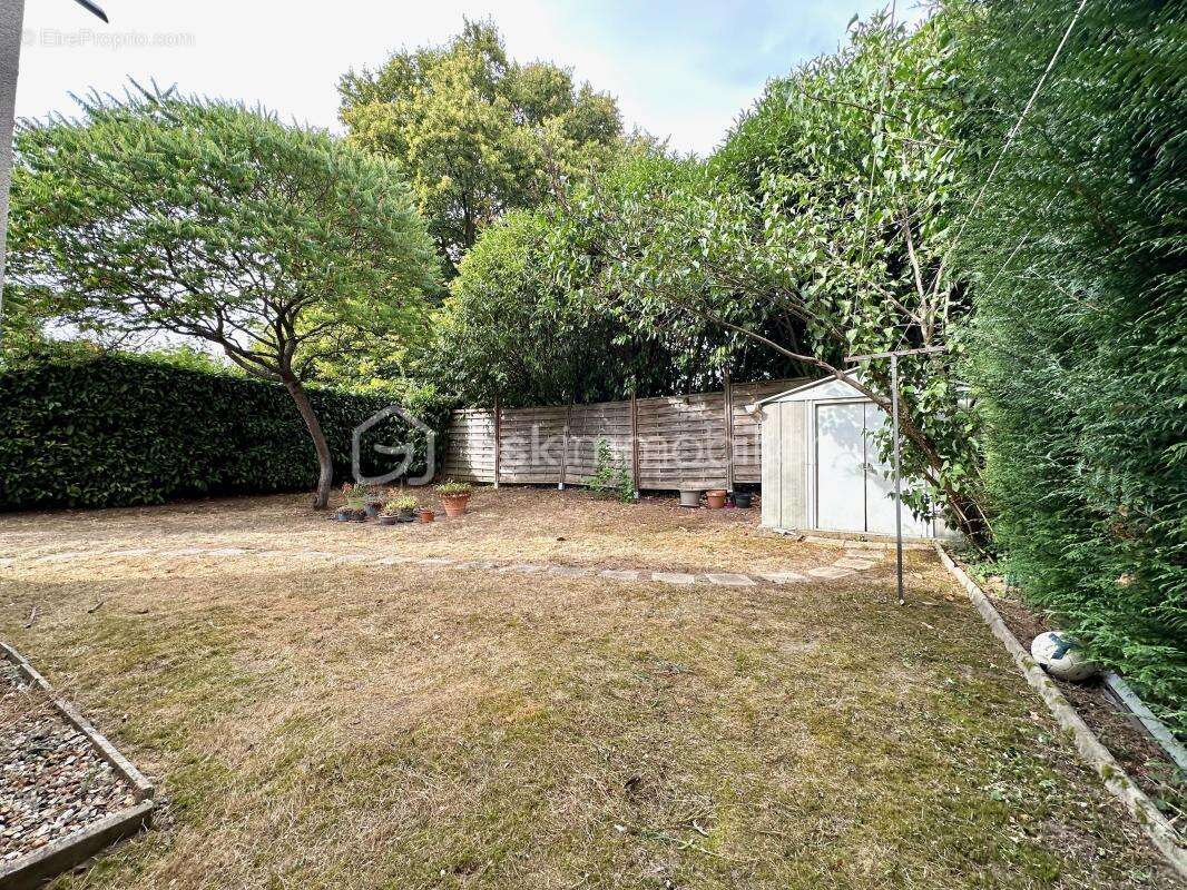 Appartement 3 pièces 72 m² avec jardin privatif de 400 m² – Cergy Préfecture - photo 12