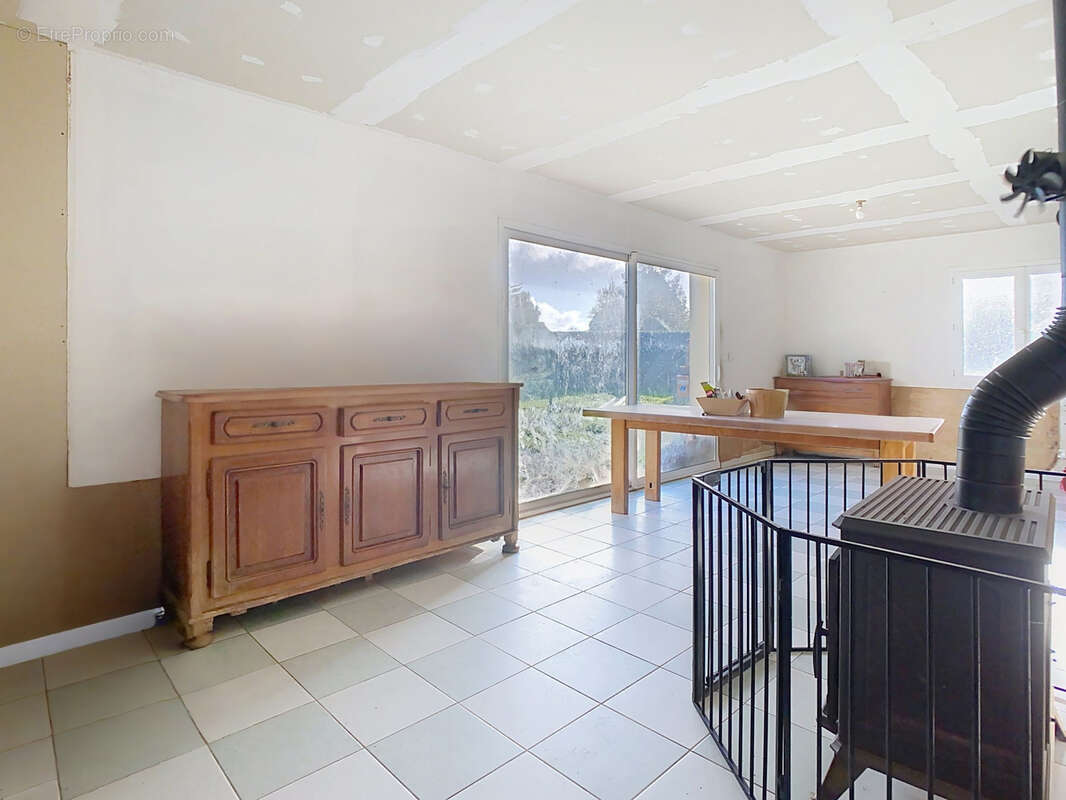 Maison à PICAUVILLE