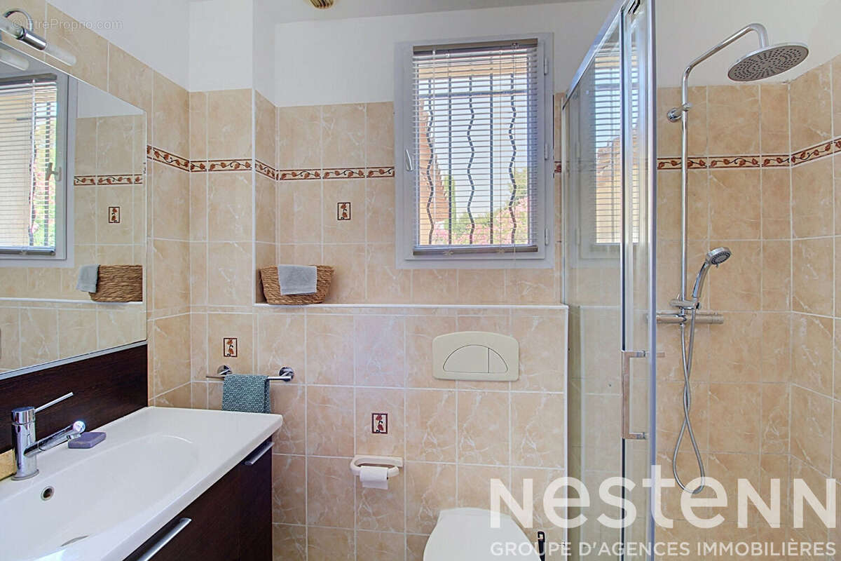 À VENDRE DRAGUIGNAN Maison 5 chambres, 168 m² sur 1500 m² de terrain avec Piscine - photo 13