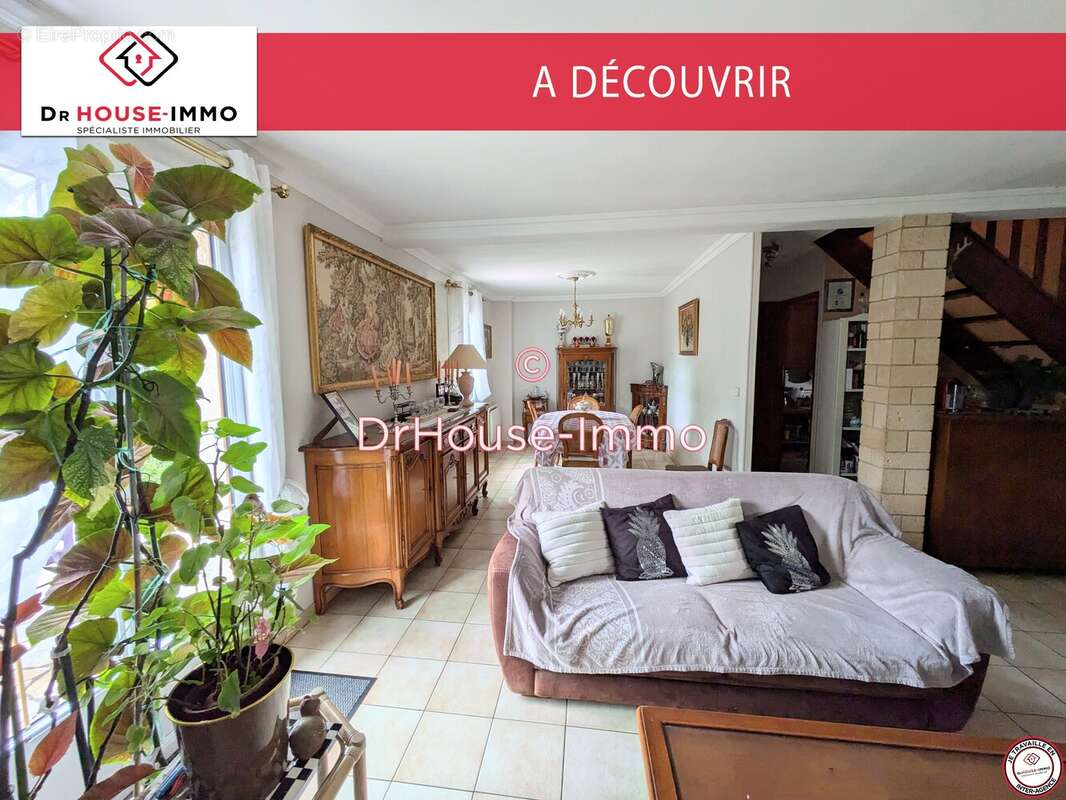 Maison à CHANTELOUP-LES-VIGNES