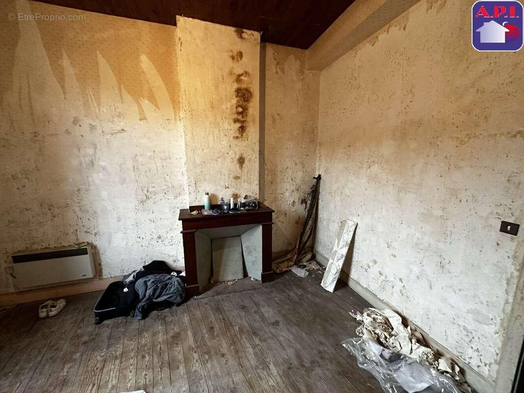 Maison à CASTELNAU-DURBAN