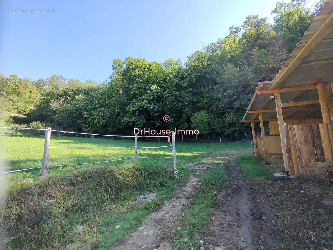 Maison à SAINT-VERAND