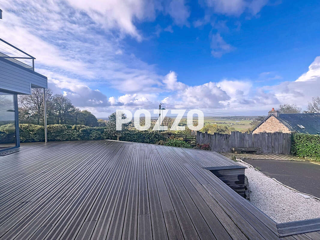 Maison à LE VAL-SAINT-PERE