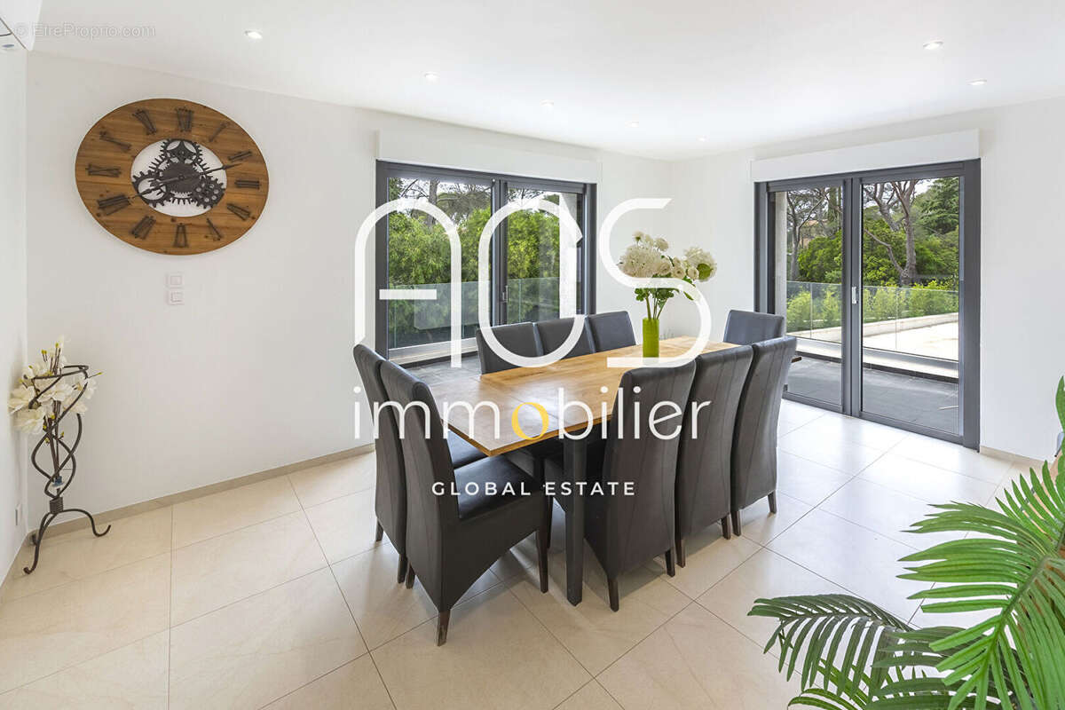 Vente Villa contemporaine d'exception 7 pièces Saint-Raphaël - photo 6