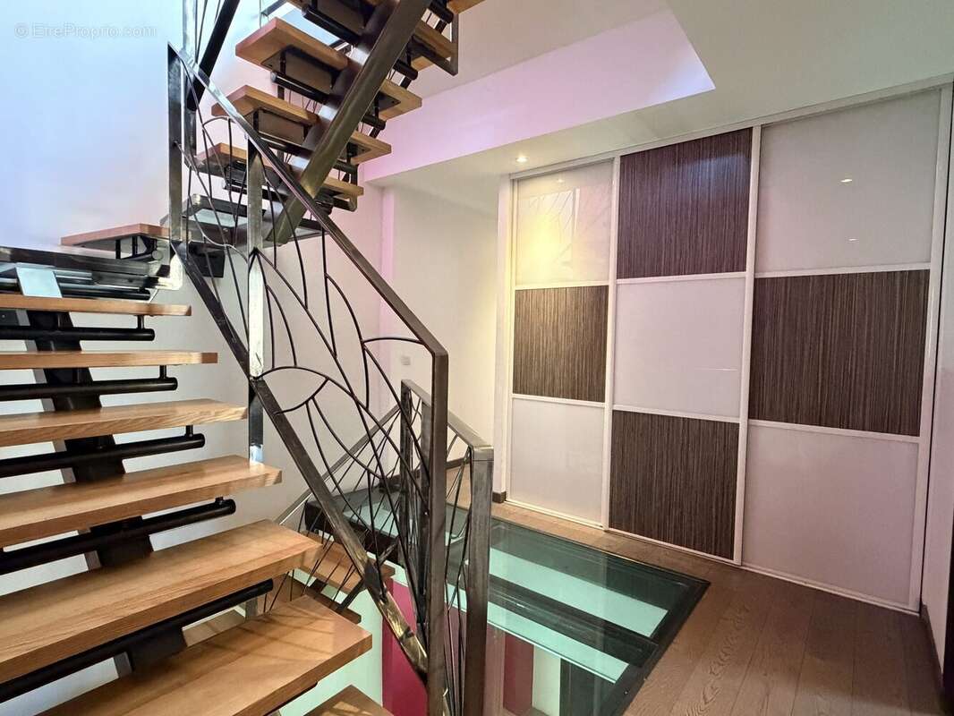 Maison 215 m² à Riom  - photo 5