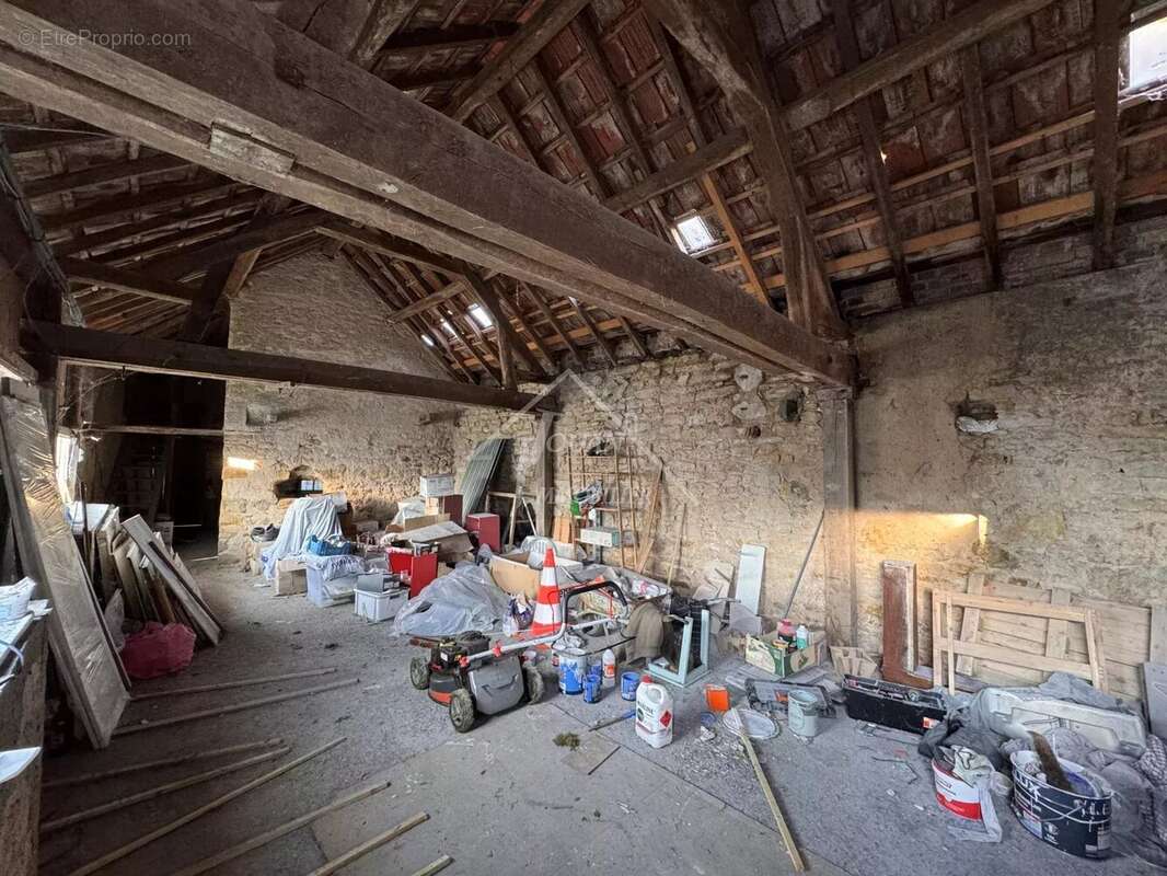 Maison à GANNAY-SUR-LOIRE