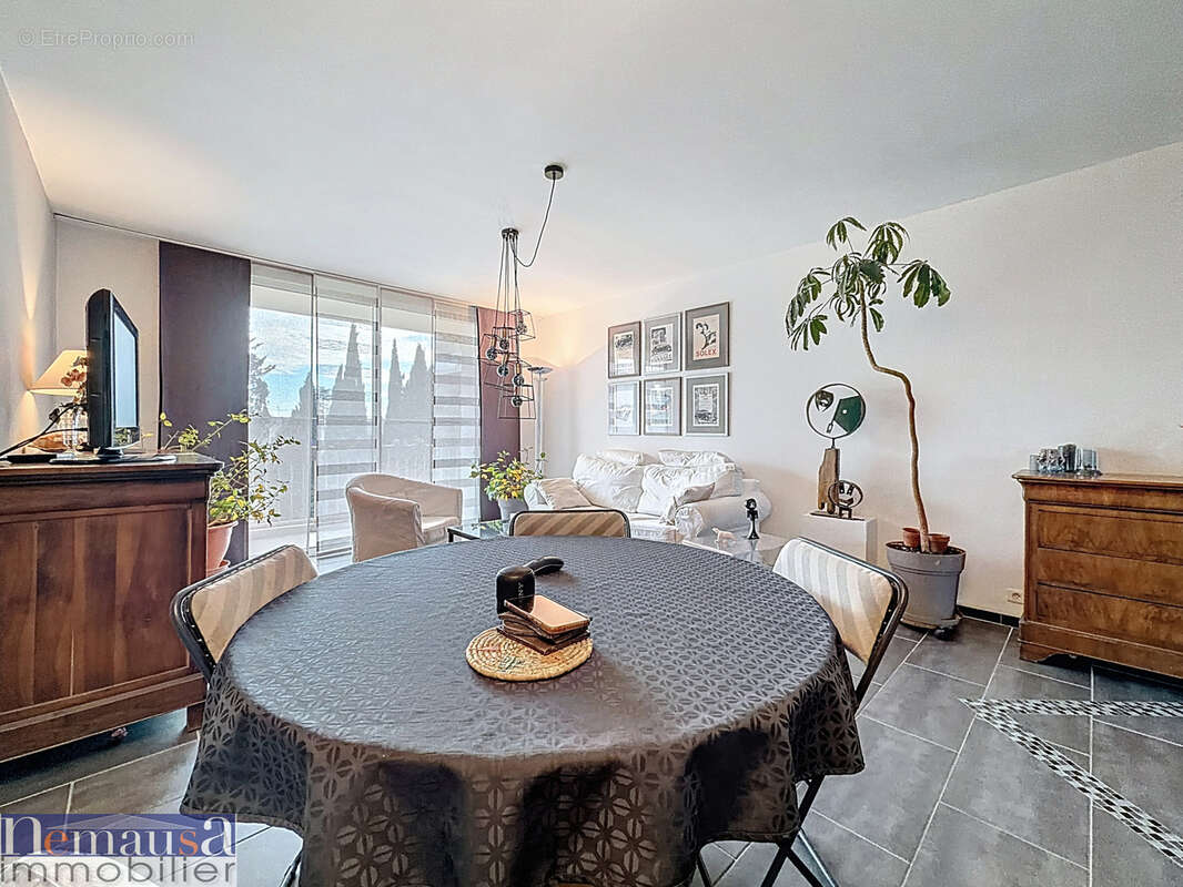 Appartement à NIMES
