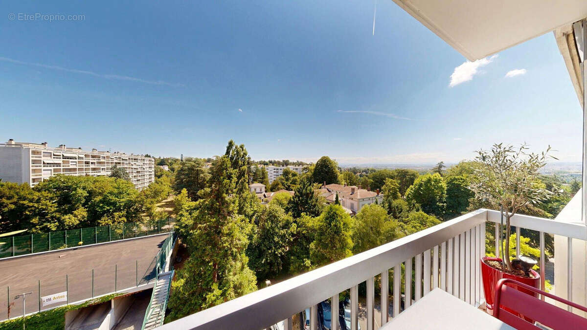 Appartement à CALUIRE-ET-CUIRE