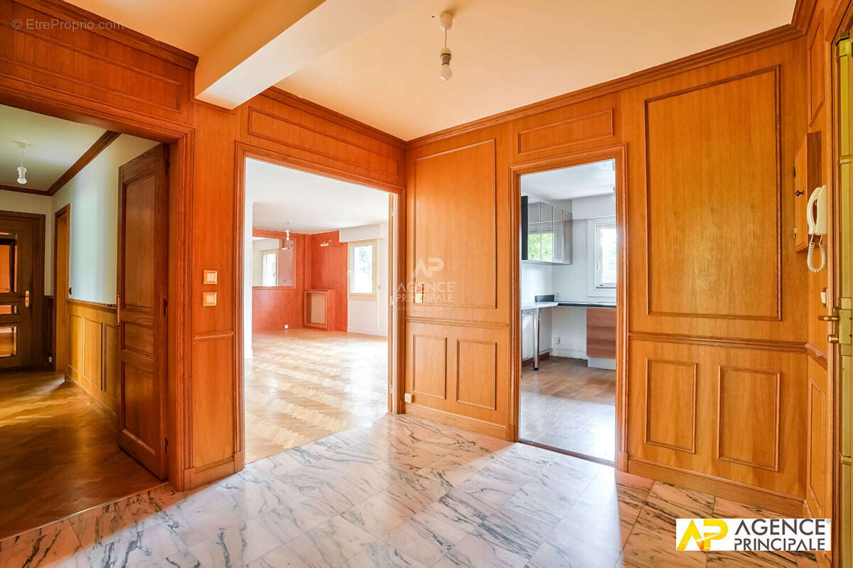 Appartement à MAISONS-LAFFITTE