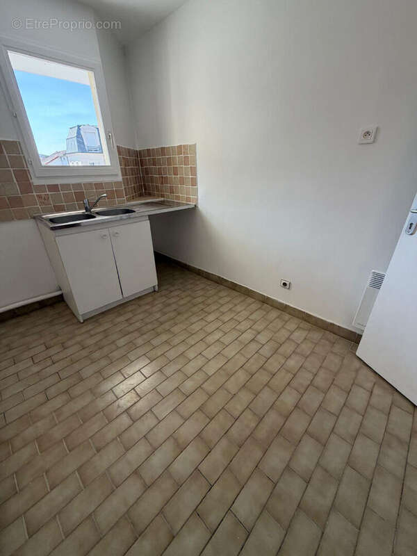 Appartement à LA GARENNE-COLOMBES