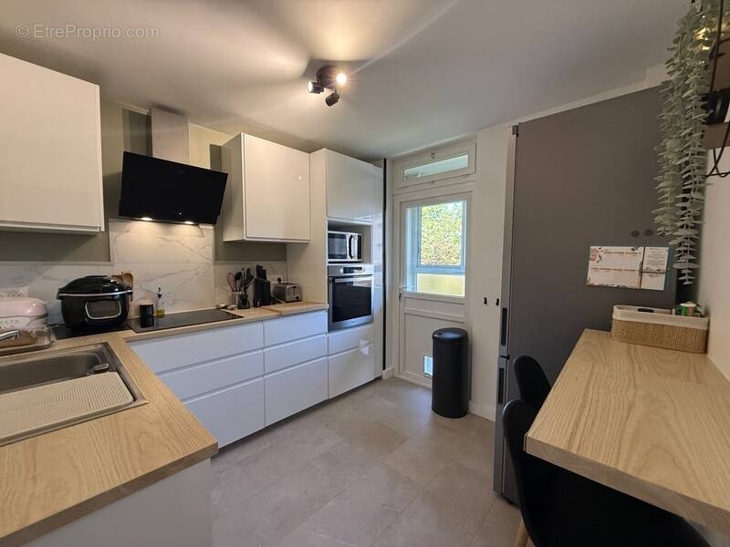 Appartement à MONT-SAINT-AIGNAN