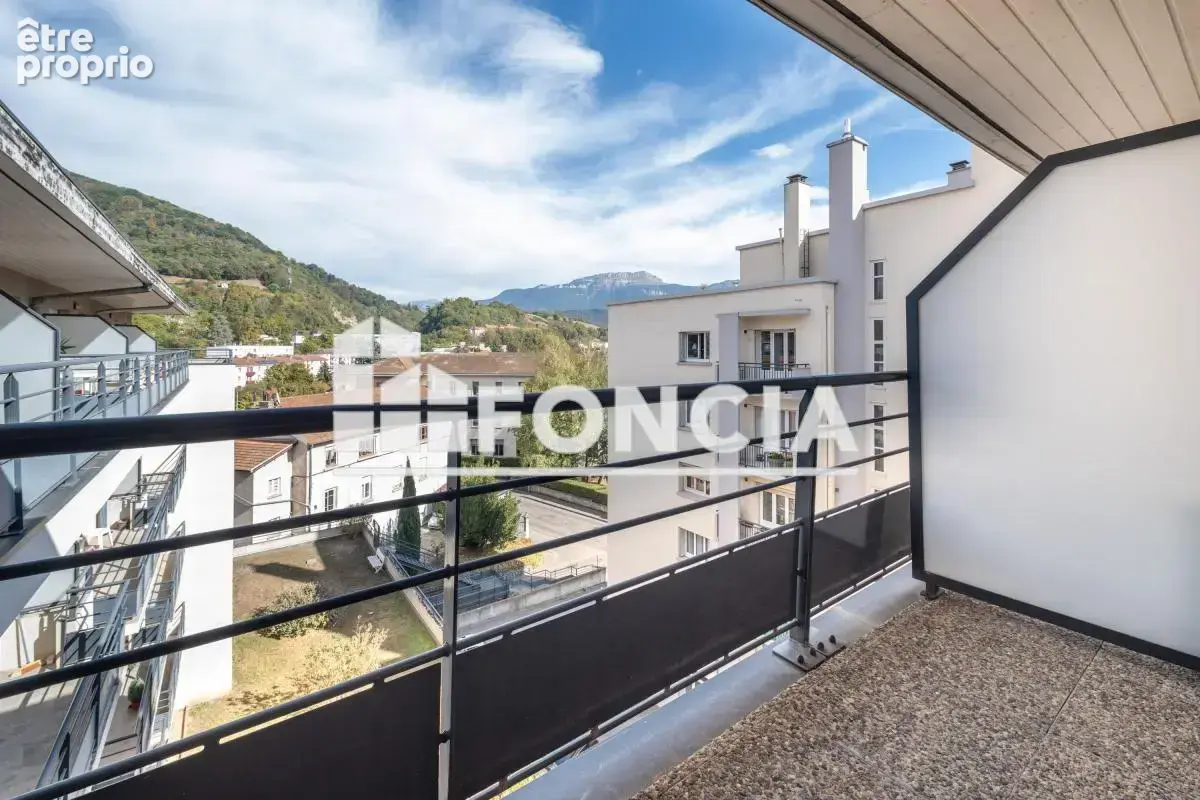 Appartement à VOIRON