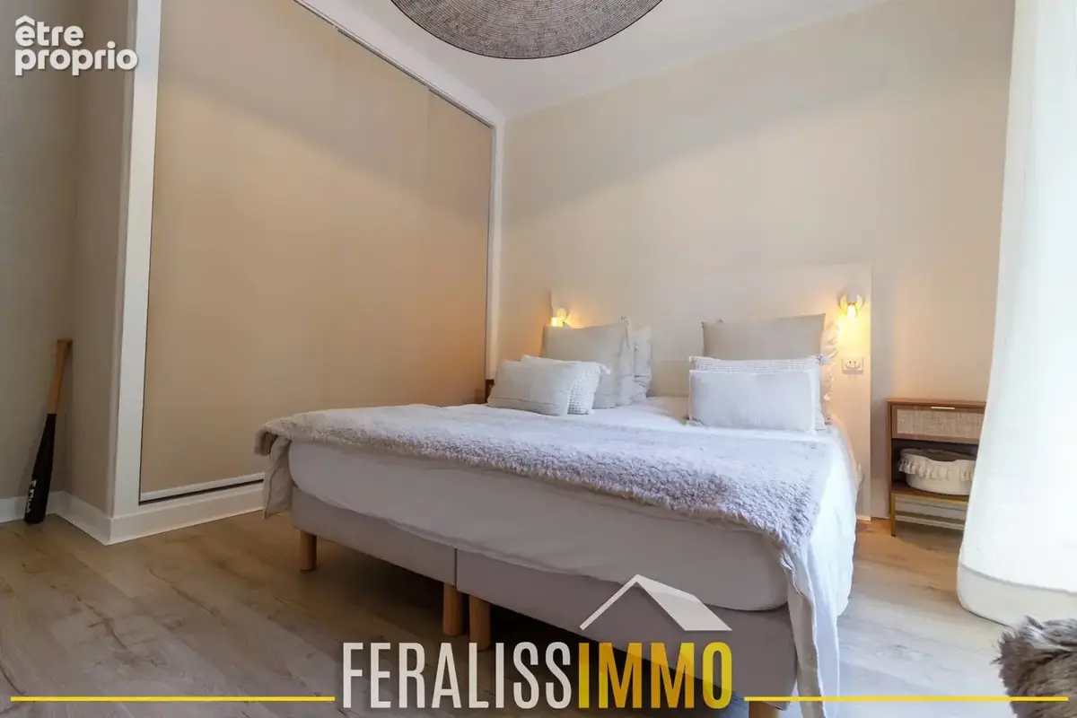 Maison de charme rénovée avec goût, 3 chambres + bureau + an - photo 8