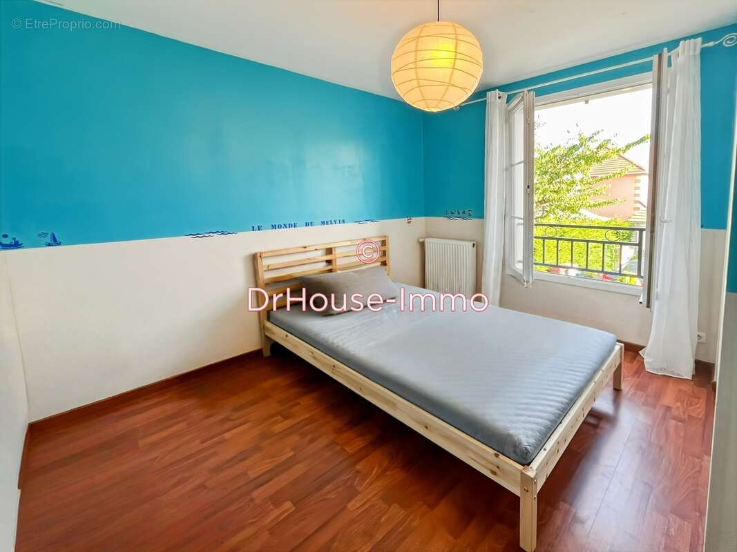 Maison à BUSSY-SAINT-GEORGES