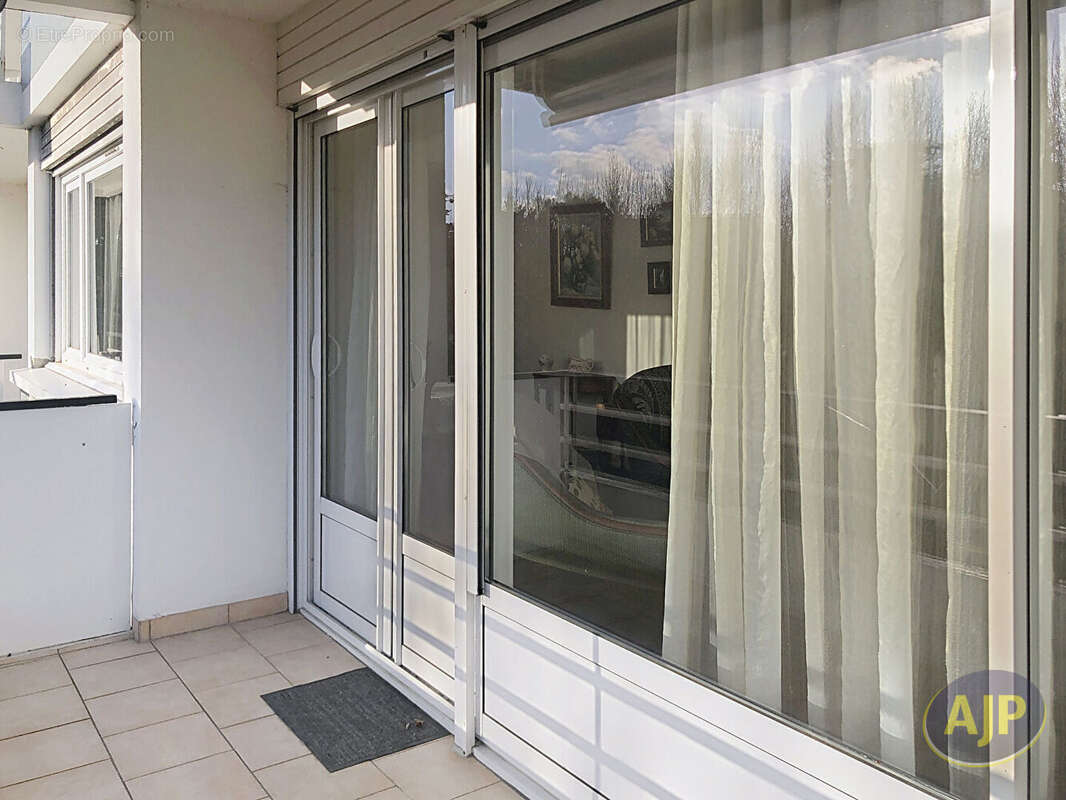 Appartement T3 - Résidence calme proche centre-ville et Parc de Moine - Cholet - photo 2