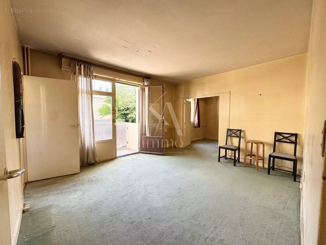 Appartement à NEUILLY-SUR-SEINE