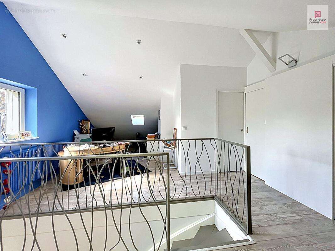 Maison individuelle à Riedisheim avec un magnifique jardin arboré  en ville ! - photo 15