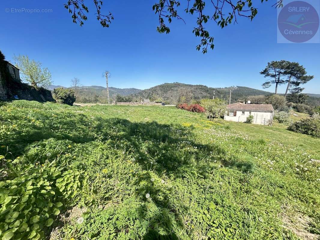 Terrain à SAINT-PAUL-LA-COSTE