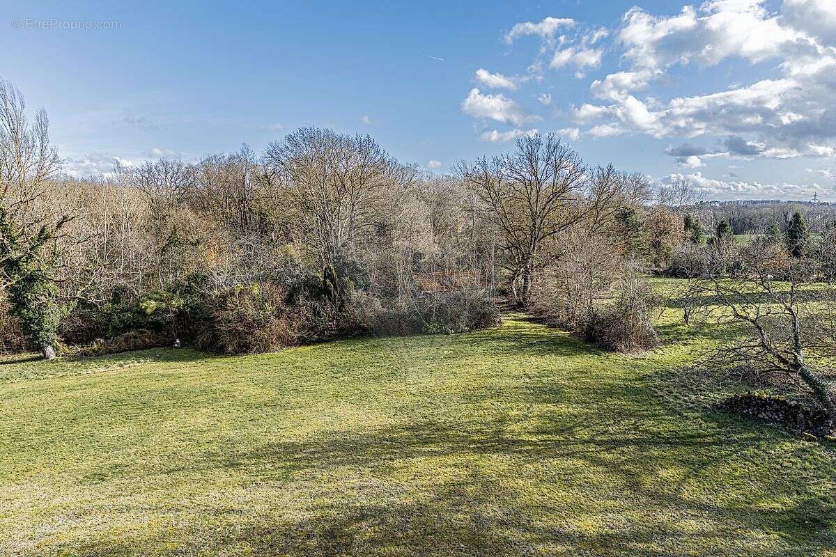 Appartement à CHECY