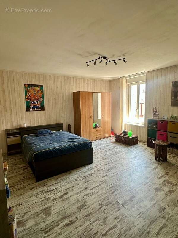 Maison à vendre 6 pièces SAINT LAURENT SUR SEVRE (85) - photo 9