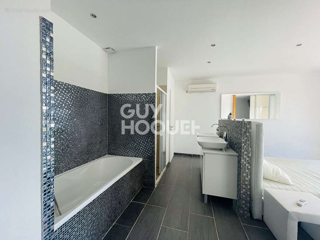 Villa exceptionnelle Lodève 5 pièce(s) 145 m2 - 2 terrains 1332 et 1066 m² - photo 10