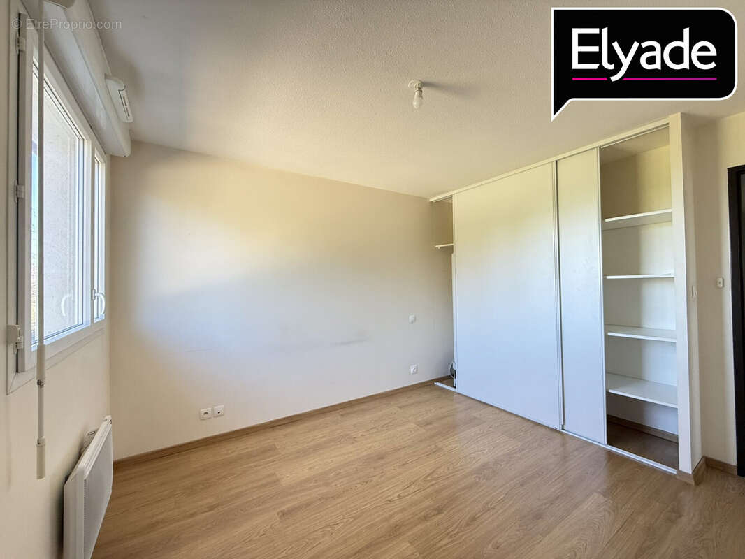 Appartement à MONDONVILLE