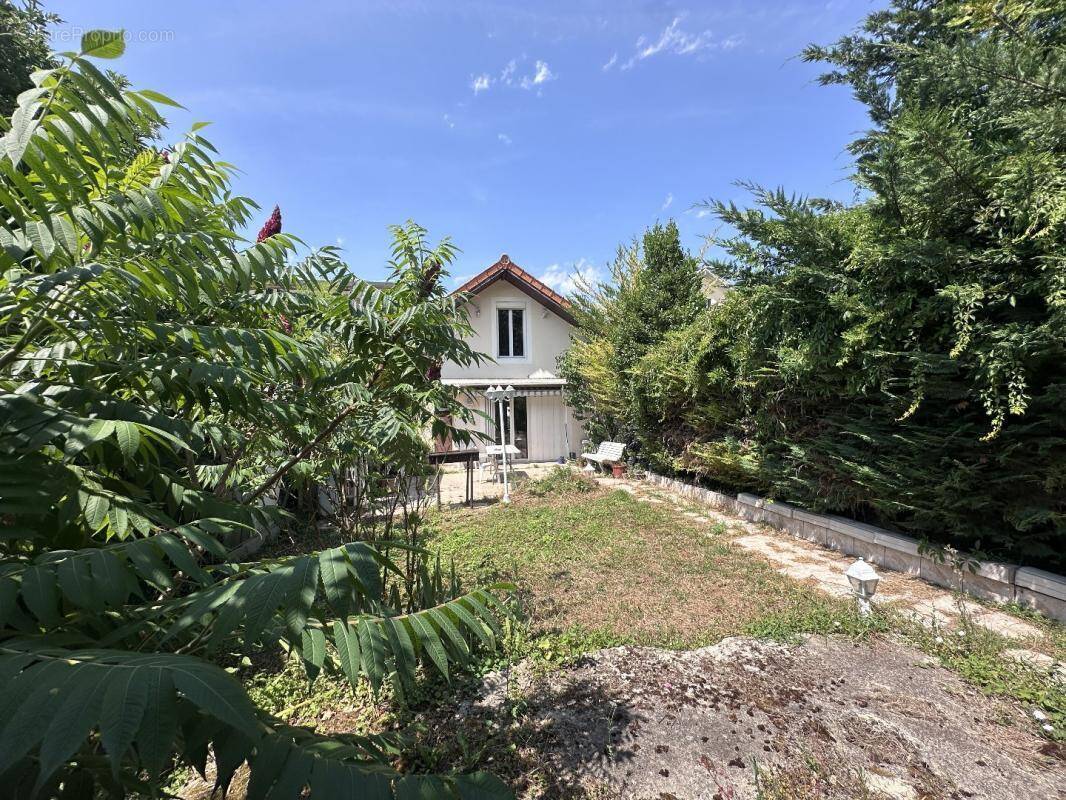 Maison à VILLETANEUSE