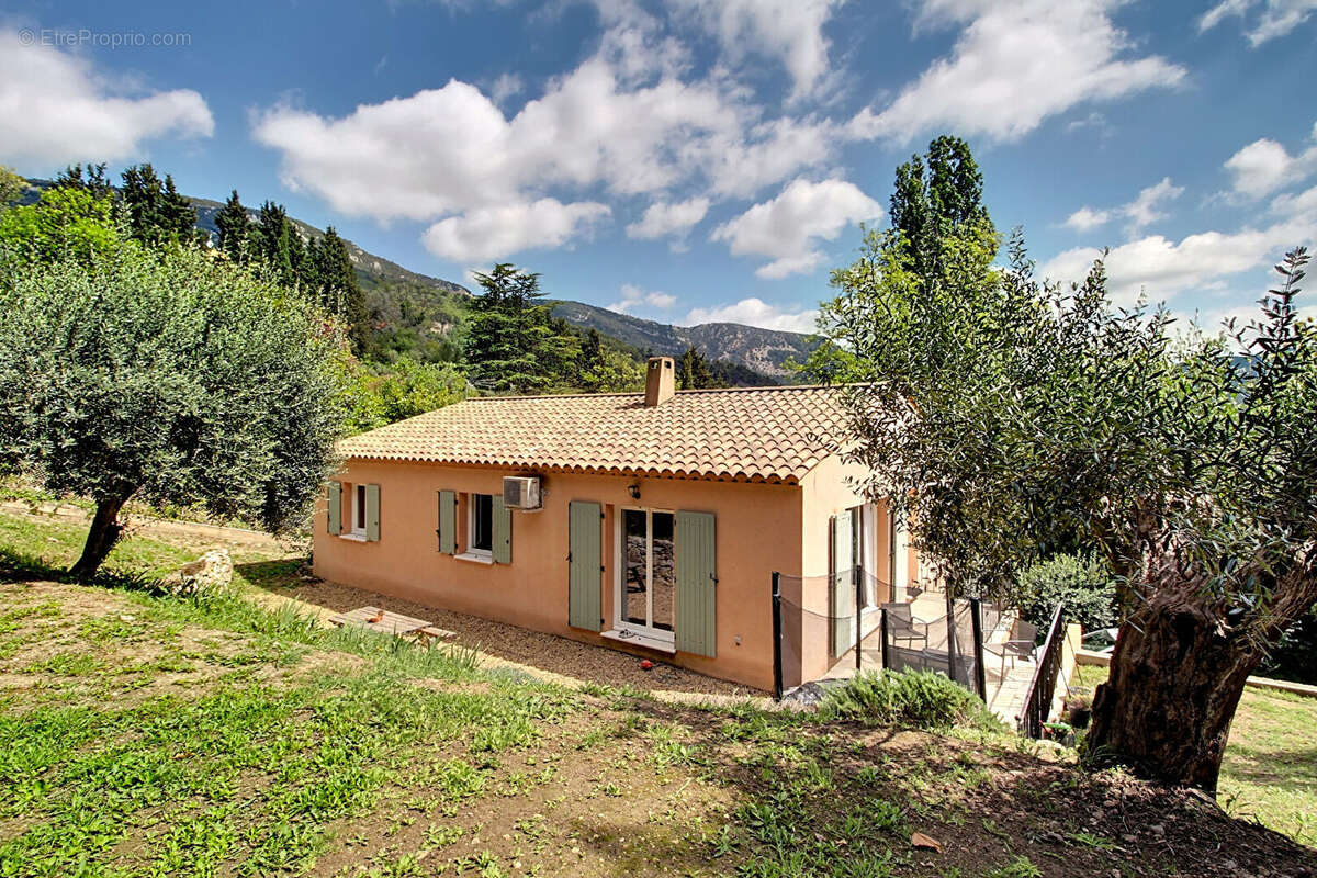 Maison à BARGEMON