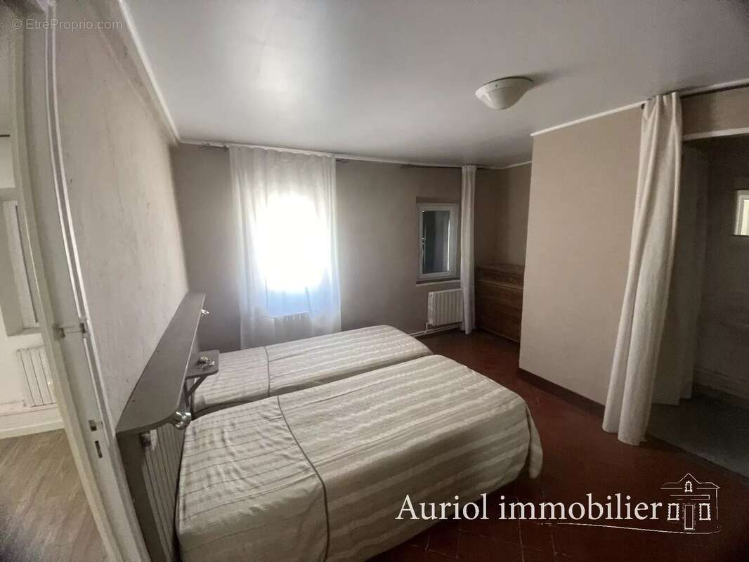 Maison à PLAN-D'AUPS-SAINTE-BAUME