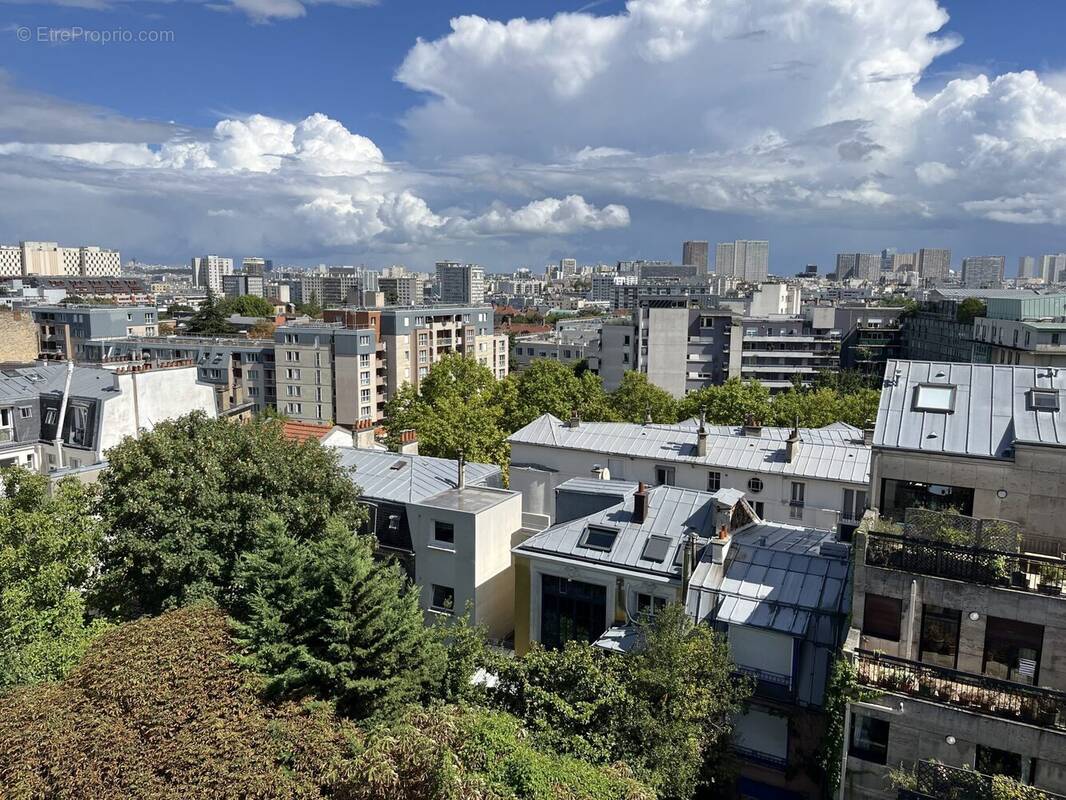 Appartement à PARIS-14E