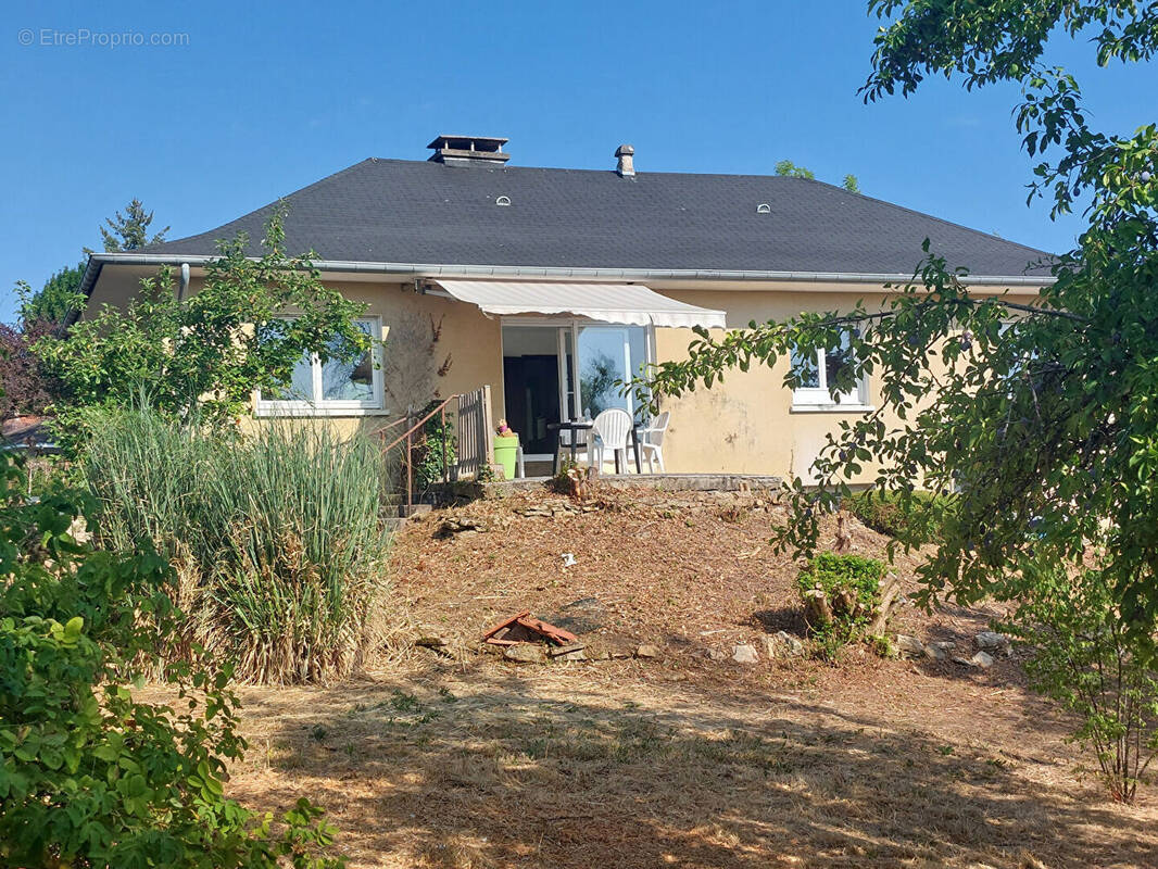Maison à JUSSY