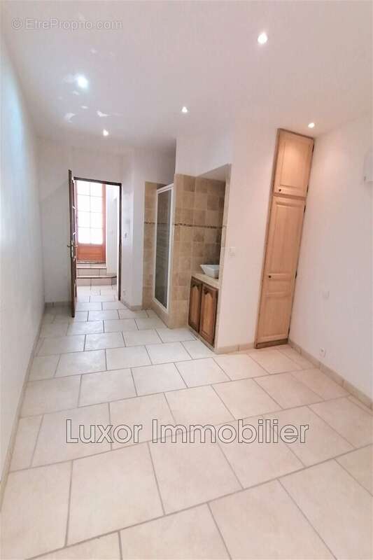 Appartement à CUCURON