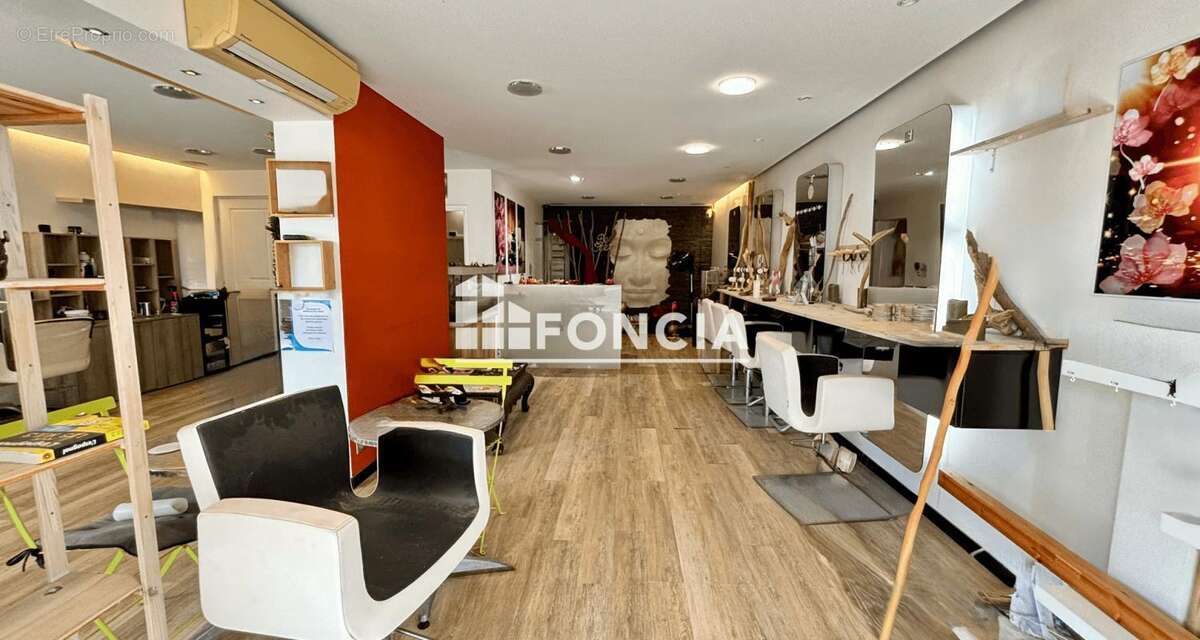 Local commercial avec murs – fréjus plage proche mer - photo 3